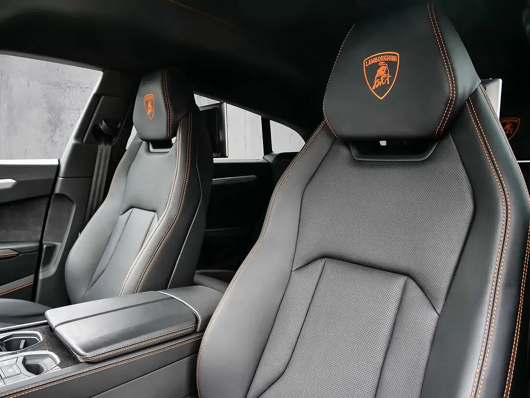 Lamborghini Urus - foto 15