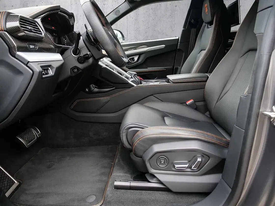 Lamborghini Urus - Thumbnail 8