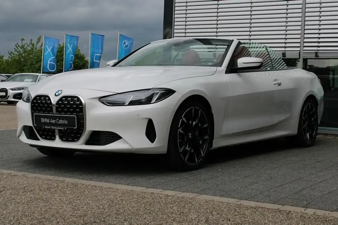BMW 430 Convertible - Thumbnail 2