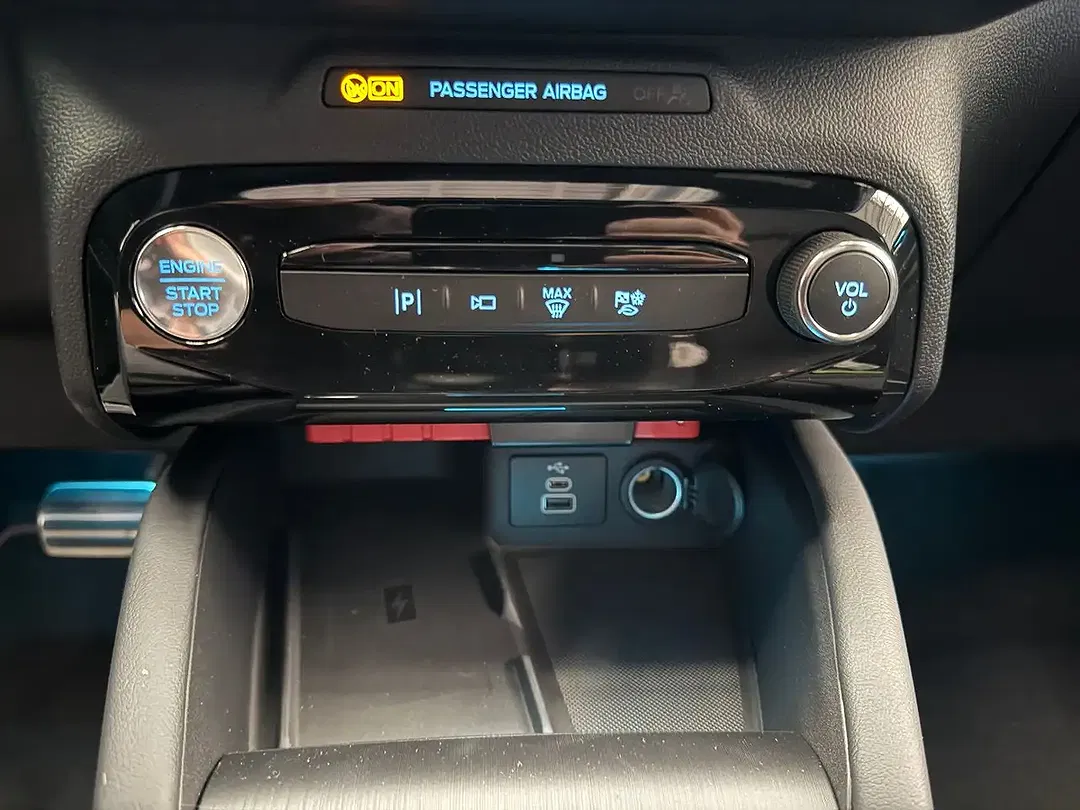 Ford Kuga ST-Line X - Thumbnail 13