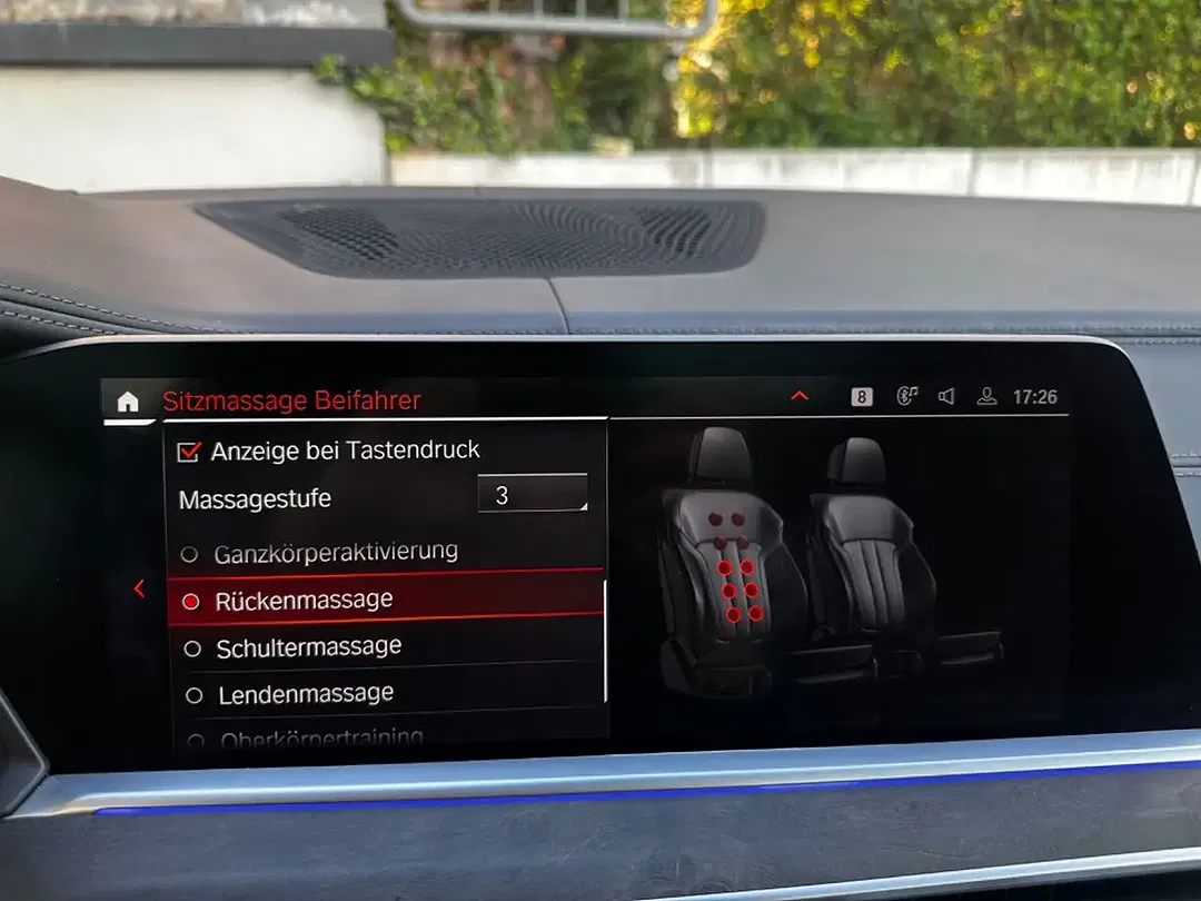BMW X5 M - Thumbnail 4