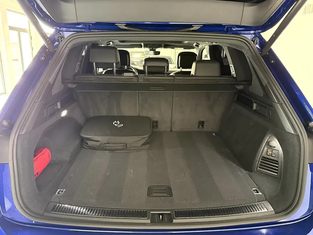 Volkswagen Touareg 3.0 TSI R - Thumbnail 7