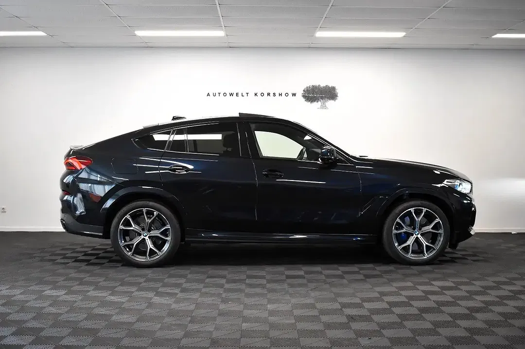 BMW X6 M - Thumbnail 3