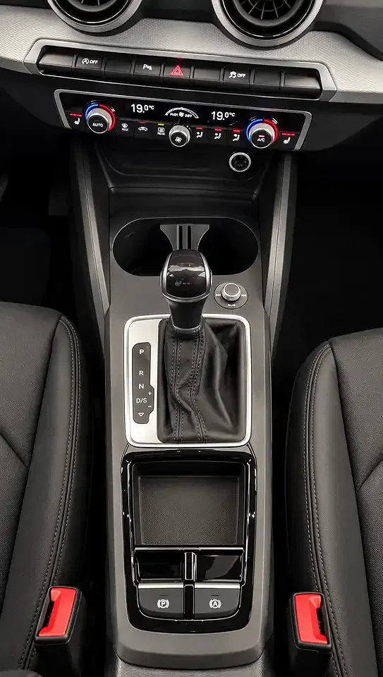 Audi Q2 35 TFSI S tronic S line - Thumbnail 12