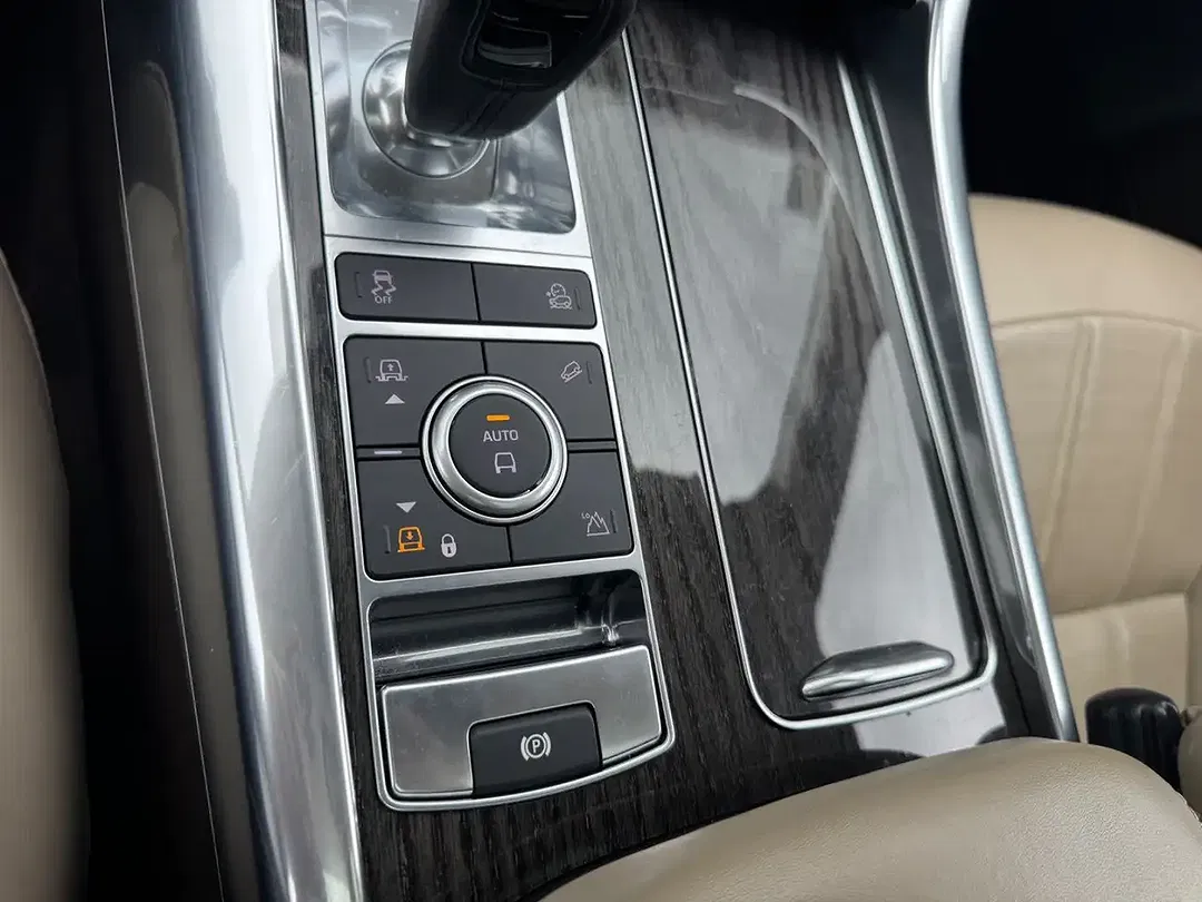 Land Rover Range Rover Sport P525 Autobiography Dynamic - Thumbnail 14