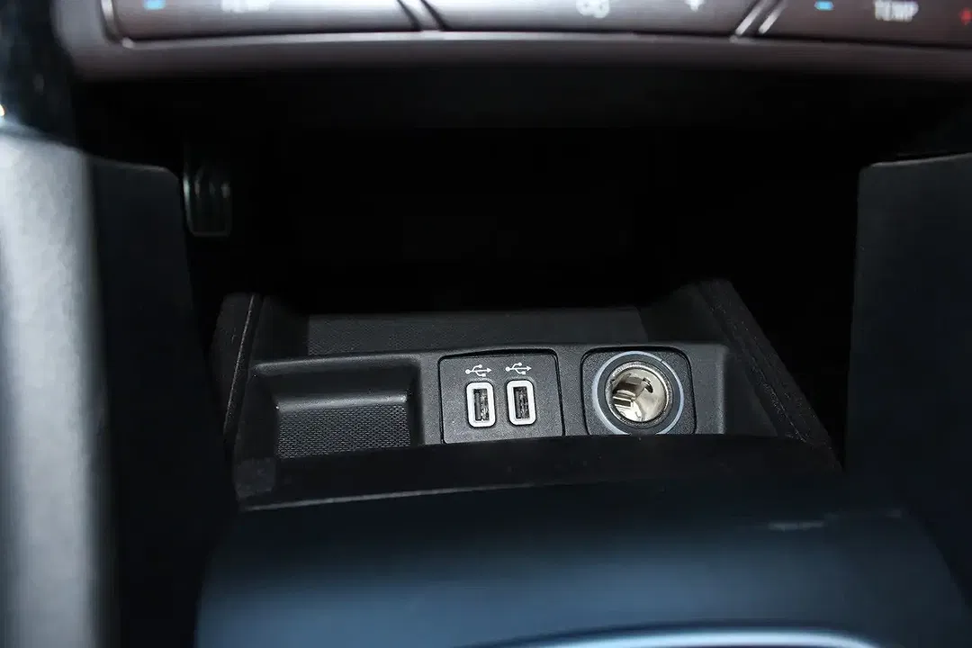 Ford Mondeo 2.0 Hybrid ST-Line - foto 15
