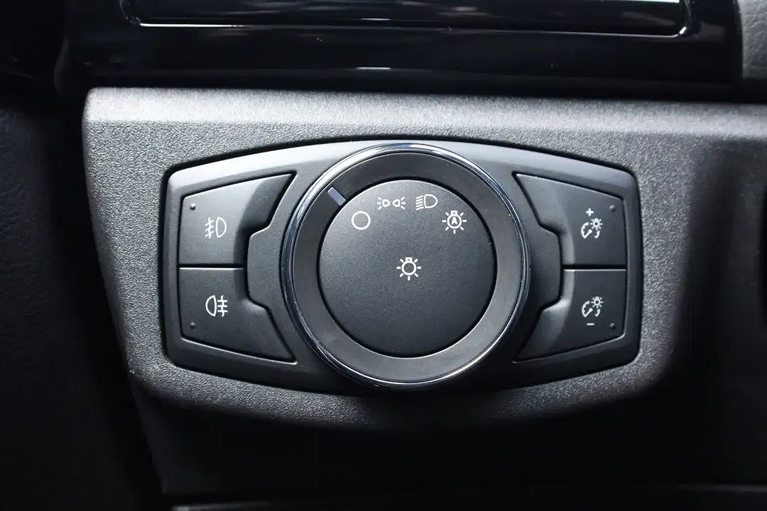 Ford Mondeo 2.0 Hybrid ST-Line - Thumbnail 7