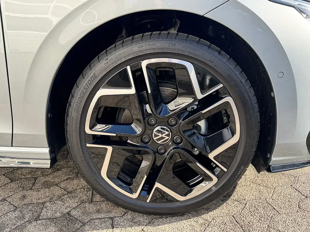 Volkswagen Golf 1.5 TSI R-Line - Thumbnail 7