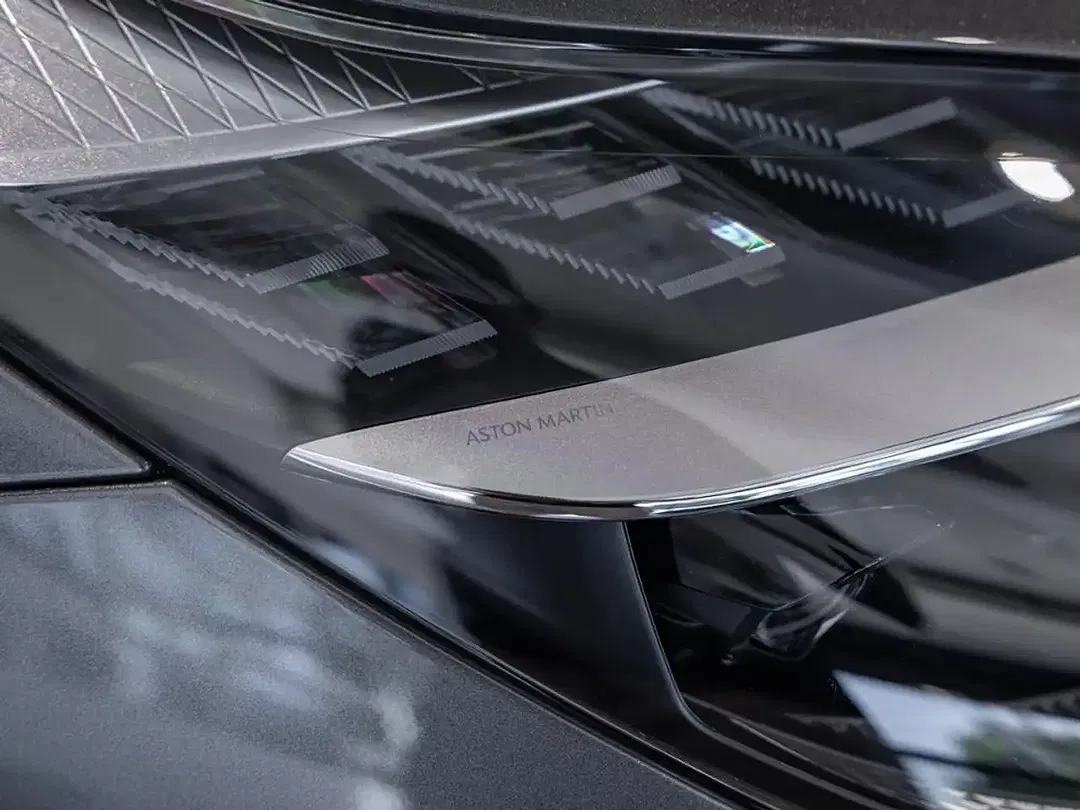 Aston Martin DB12 Volante - Thumbnail 14