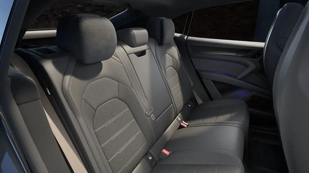 Porsche Cayenne EV Turbo Coupe Active - Thumbnail 11