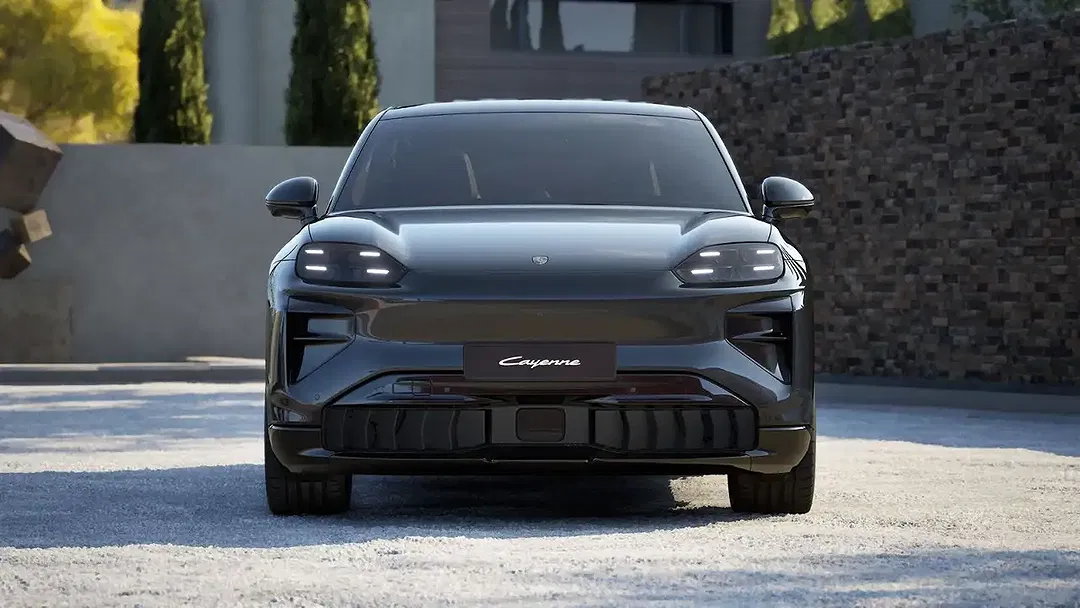 Porsche Cayenne EV Turbo Coupe Active - Thumbnail 7