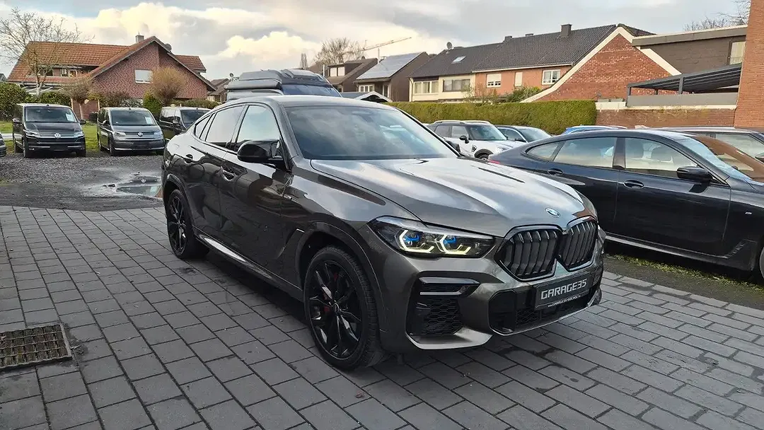 BMW X6 M - Thumbnail 3