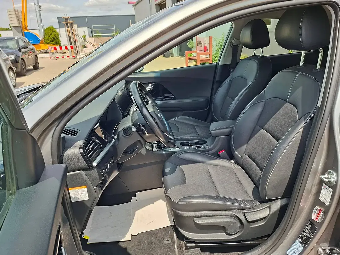 Kia Niro PHEV Hybrid Spirit - Thumbnail 12