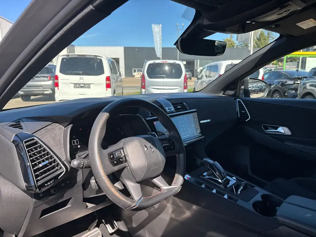 DS Automobiles DS 7 Crossback - Thumbnail 10