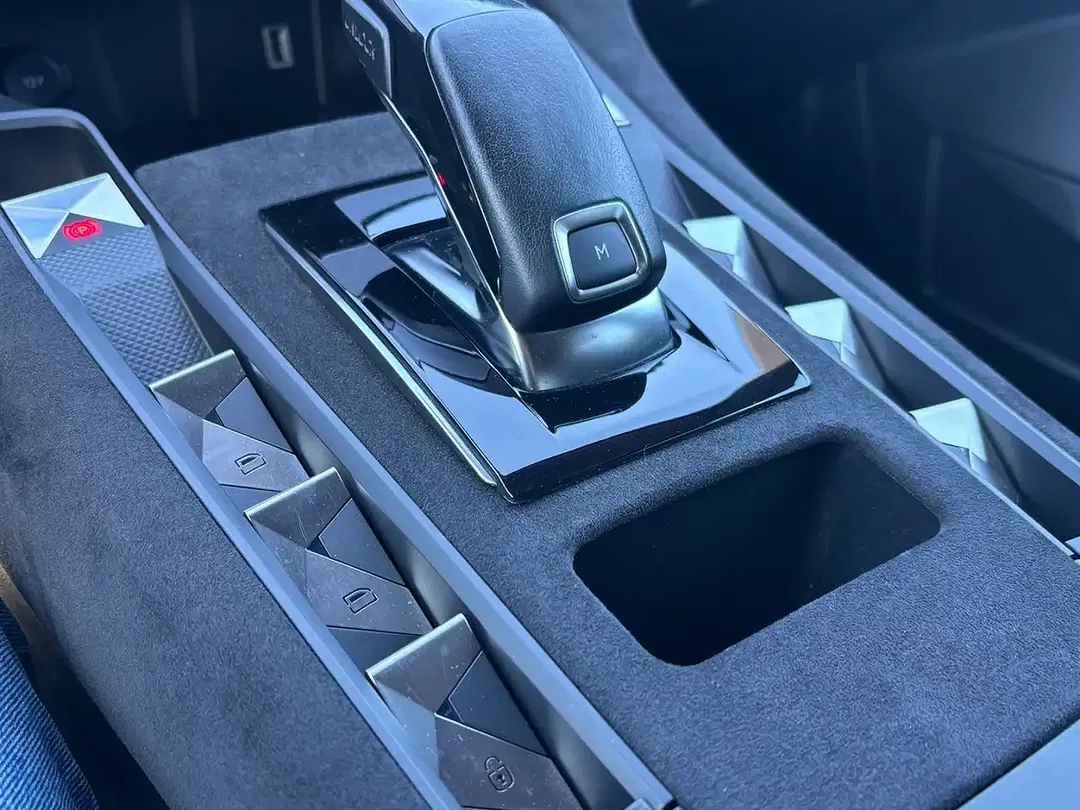 DS Automobiles DS 7 Crossback - Thumbnail 12