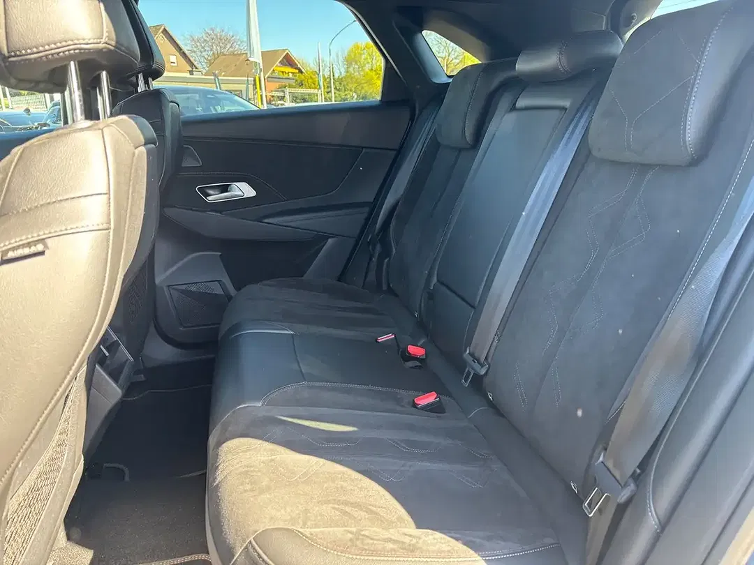 DS Automobiles DS 7 Crossback - Thumbnail 9