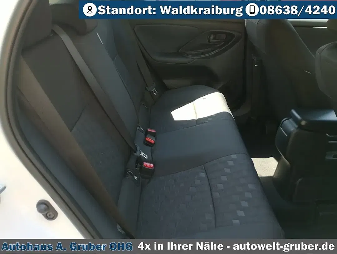 Mazda 2 Hybrid - Thumbnail 12