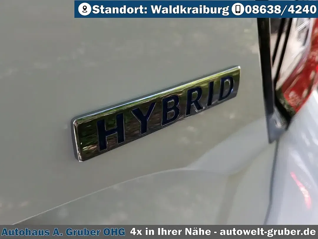 Mazda 2 Hybrid - Thumbnail 7