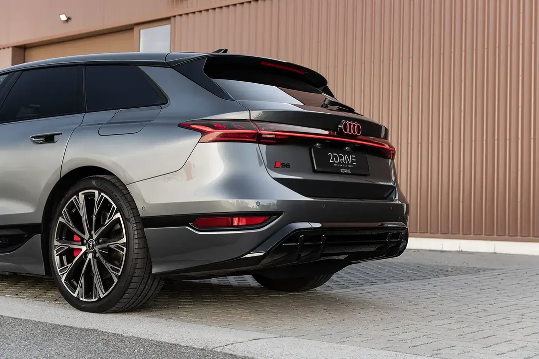 Audi S6 e-tron Avant Edition One plus - Thumbnail 12