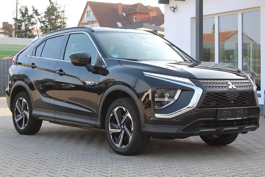 Mitsubishi Eclipse Cross 2.4 AUT 4WD Basis - Thumbnail 4