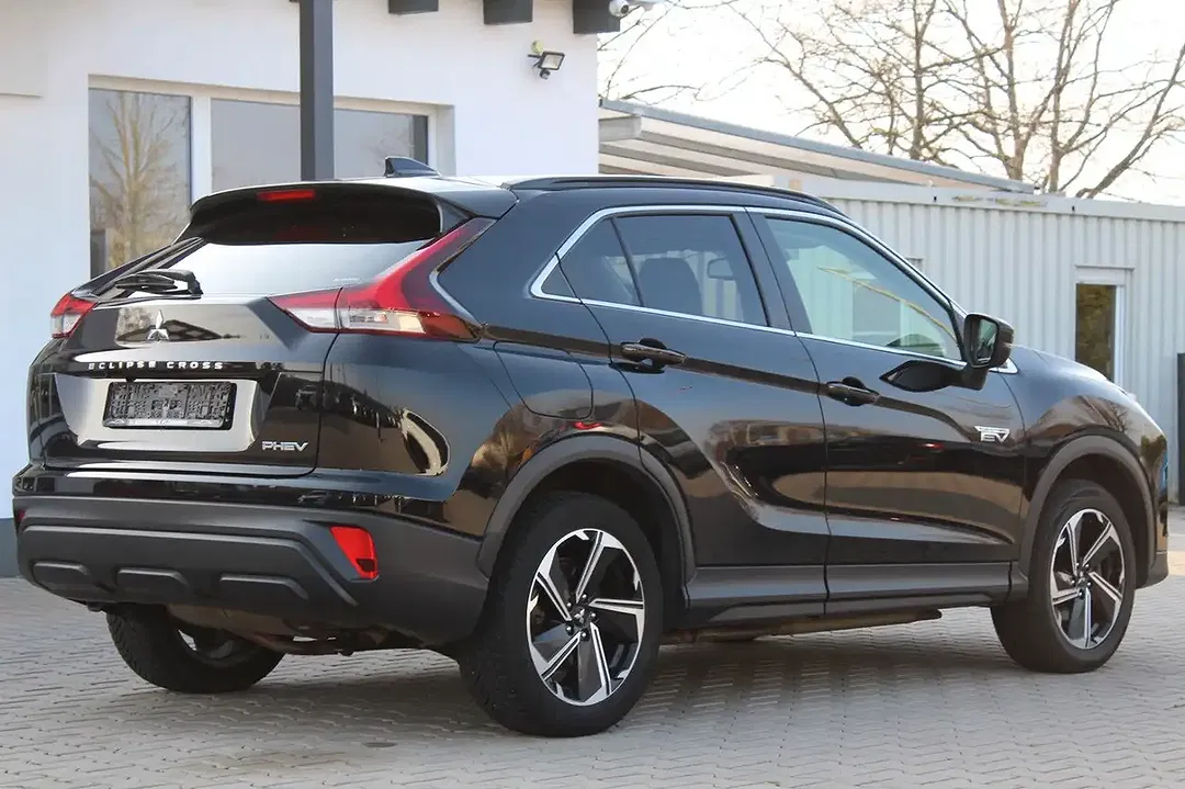 Mitsubishi Eclipse Cross 2.4 AUT 4WD Basis - Thumbnail 6