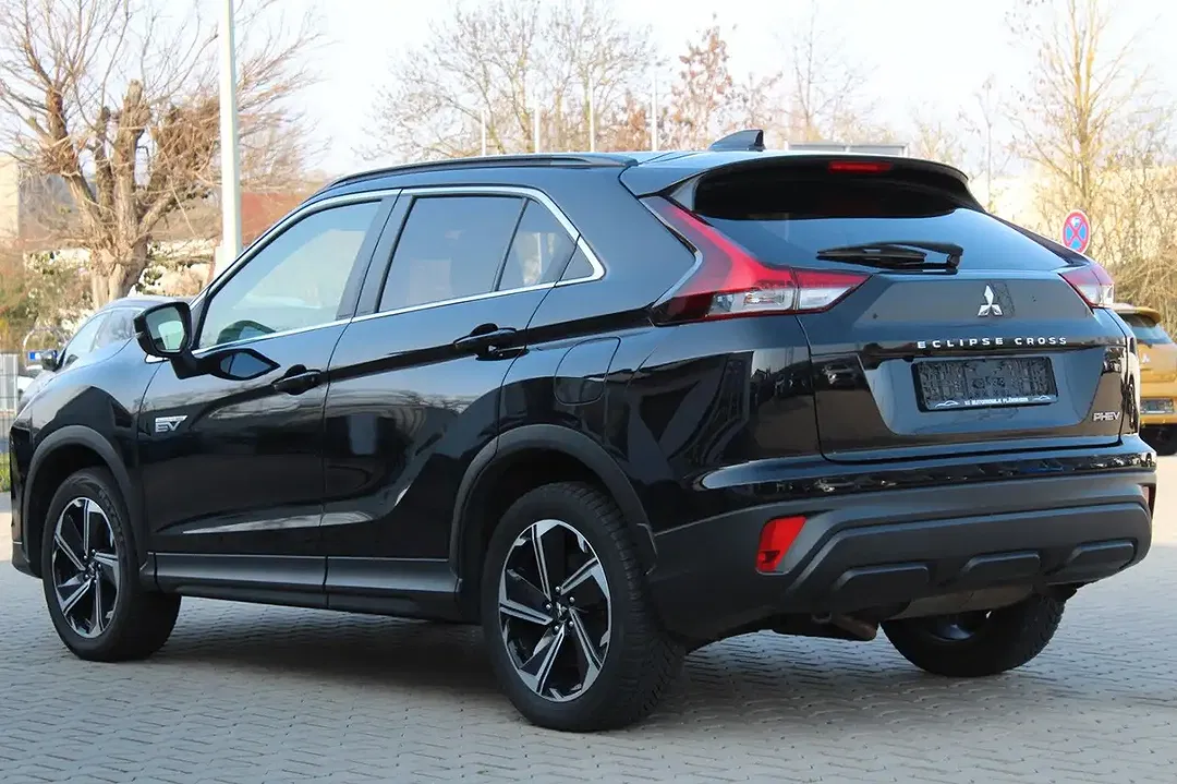 Mitsubishi Eclipse Cross 2.4 AUT 4WD Basis - Thumbnail 8