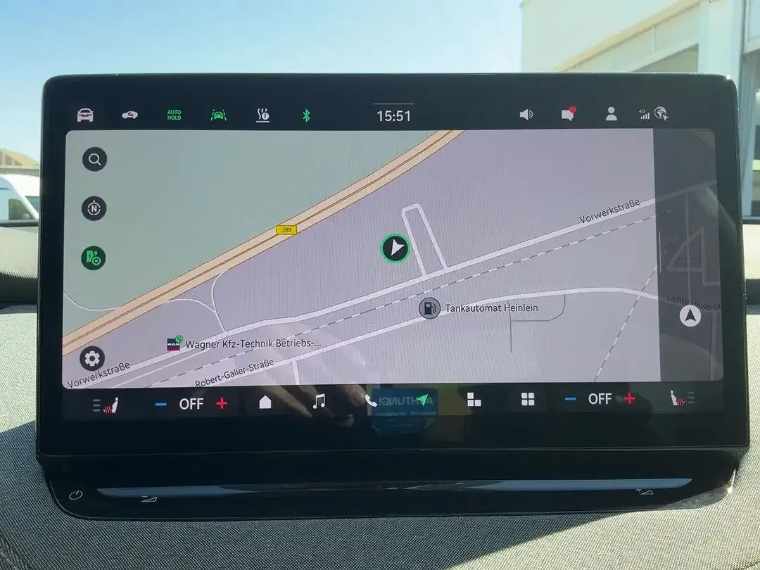 Skoda Enyaq 85x iV Loft - Thumbnail 10