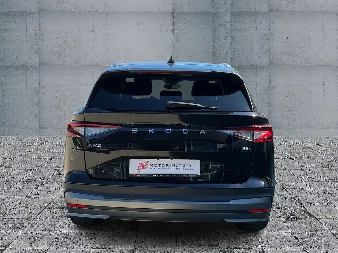 Skoda Enyaq 85x iV Loft - Thumbnail 4