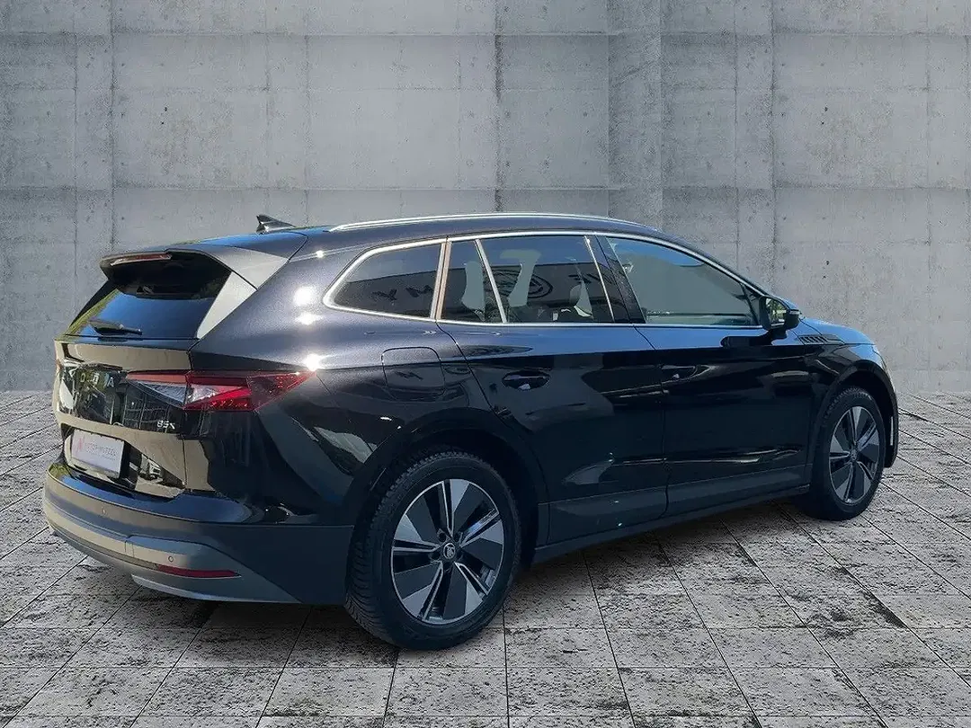 Skoda Enyaq 85x iV Loft - Thumbnail 5