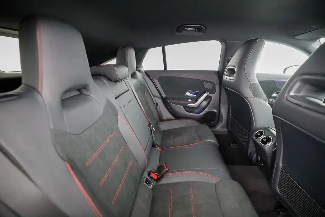 Mercedes-Benz CLA 180 AMG Line - Thumbnail 10