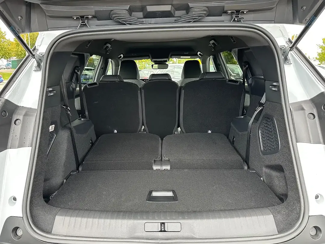 Peugeot 5008 Hybrid - Thumbnail 12