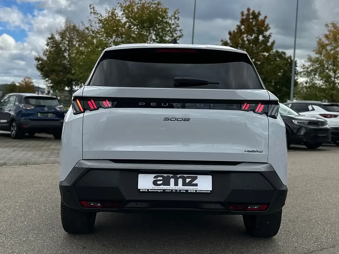 Peugeot 5008 Hybrid - Thumbnail 5