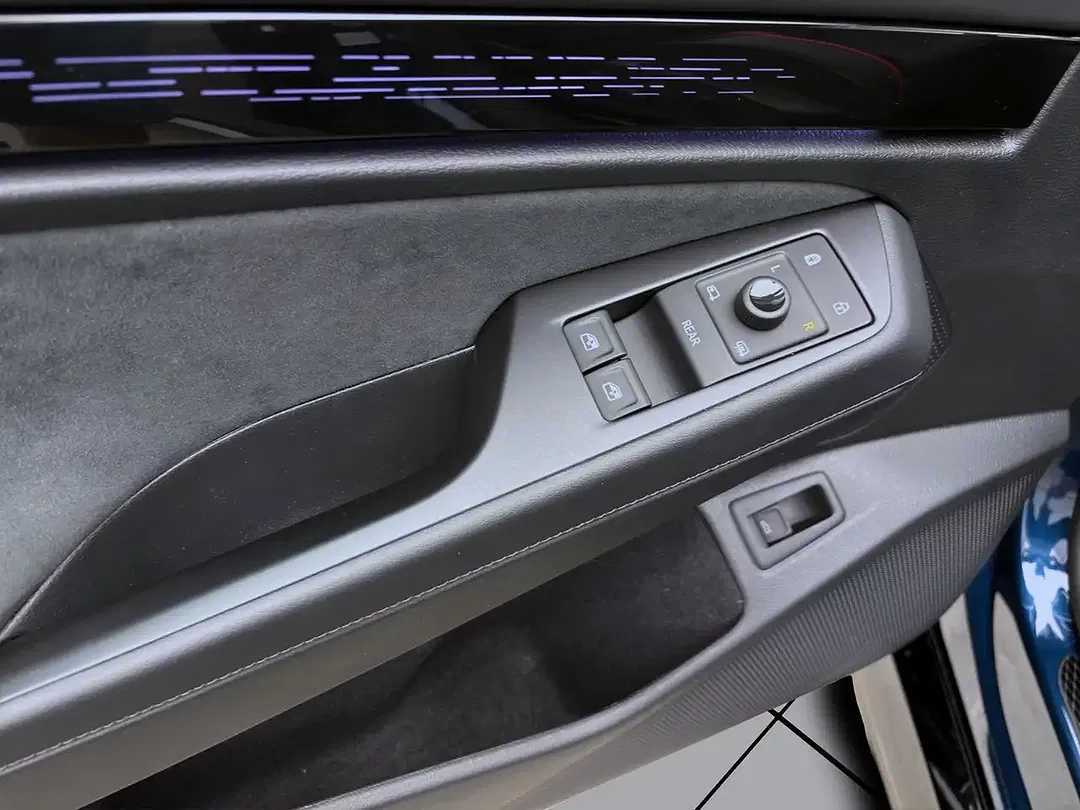 Volkswagen ID.7 4Motion - Thumbnail 11