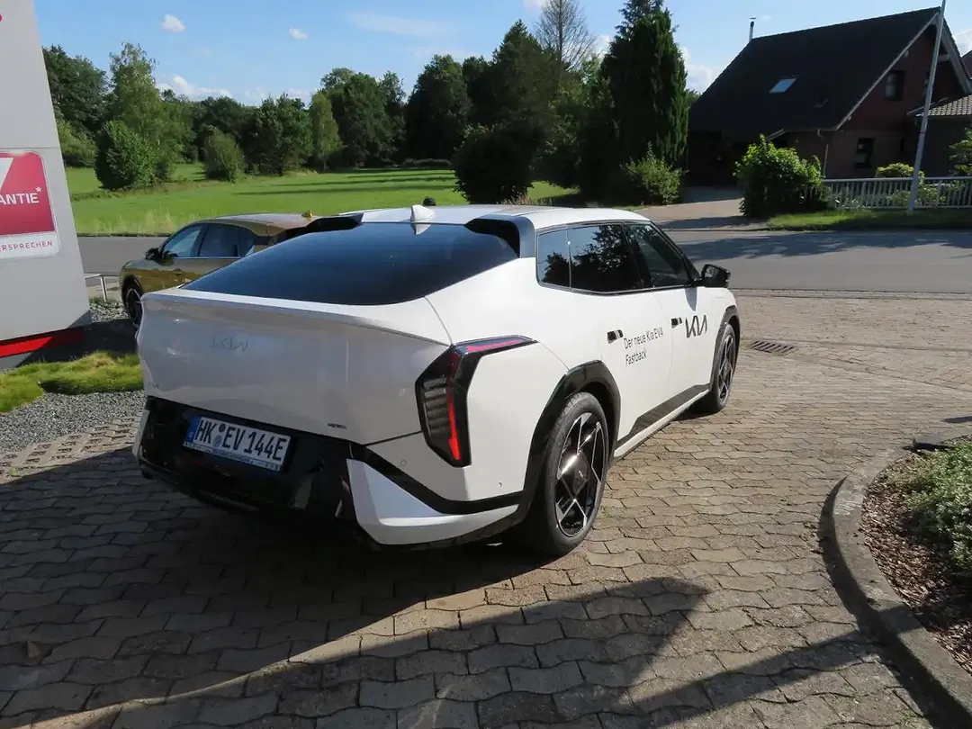 Kia EV4 81.4 kWh GT-Line - Thumbnail 9
