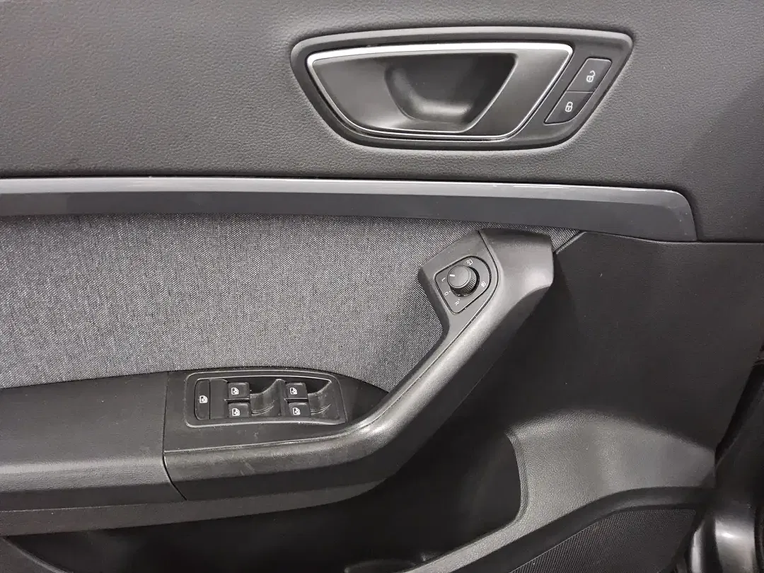 SEAT Ateca 1.0 TSI Style - Thumbnail 9