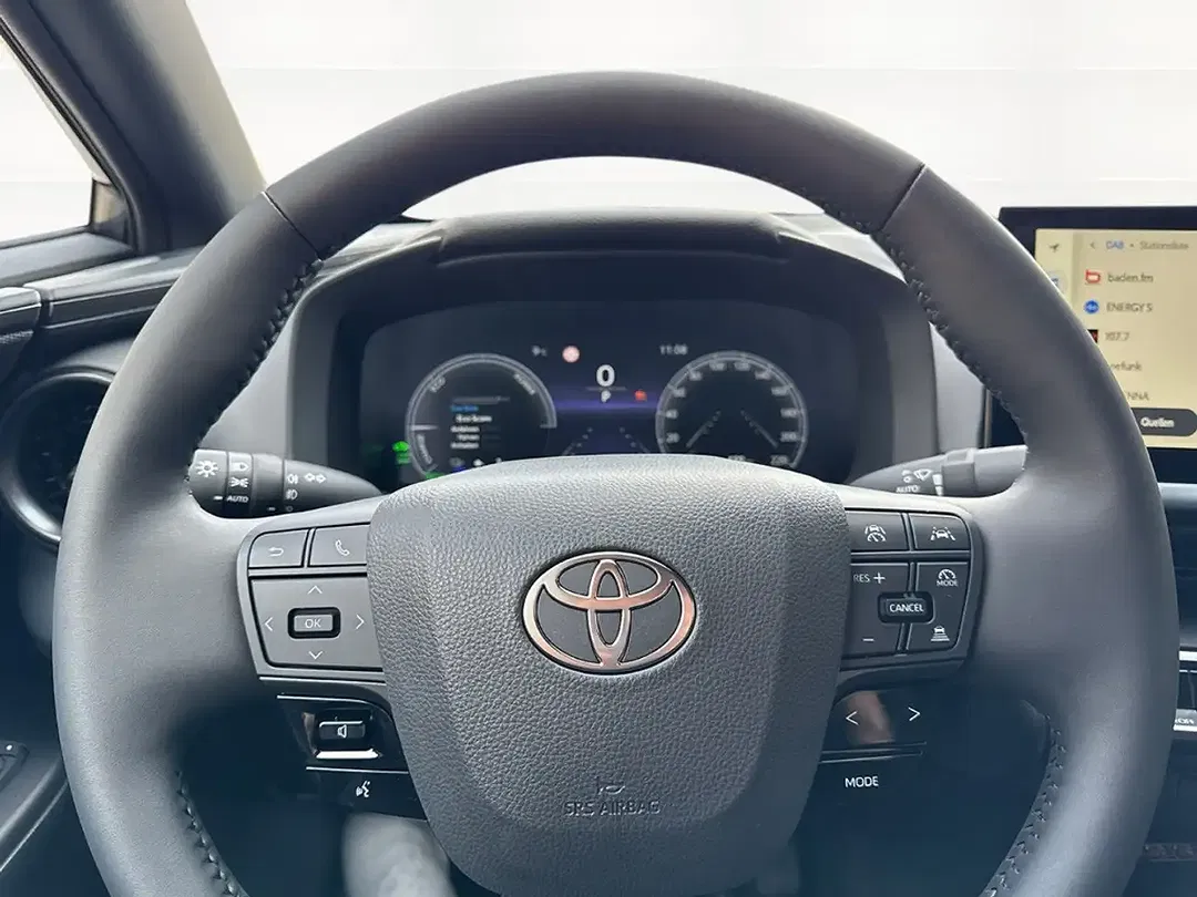 Toyota C-HR PHEV Team Deutschland - Thumbnail 11
