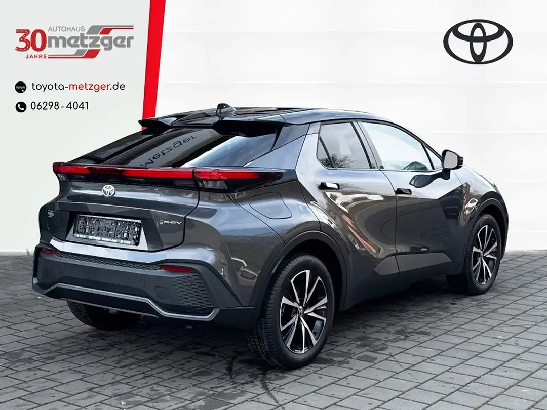 Toyota C-HR PHEV Team Deutschland - Thumbnail 3