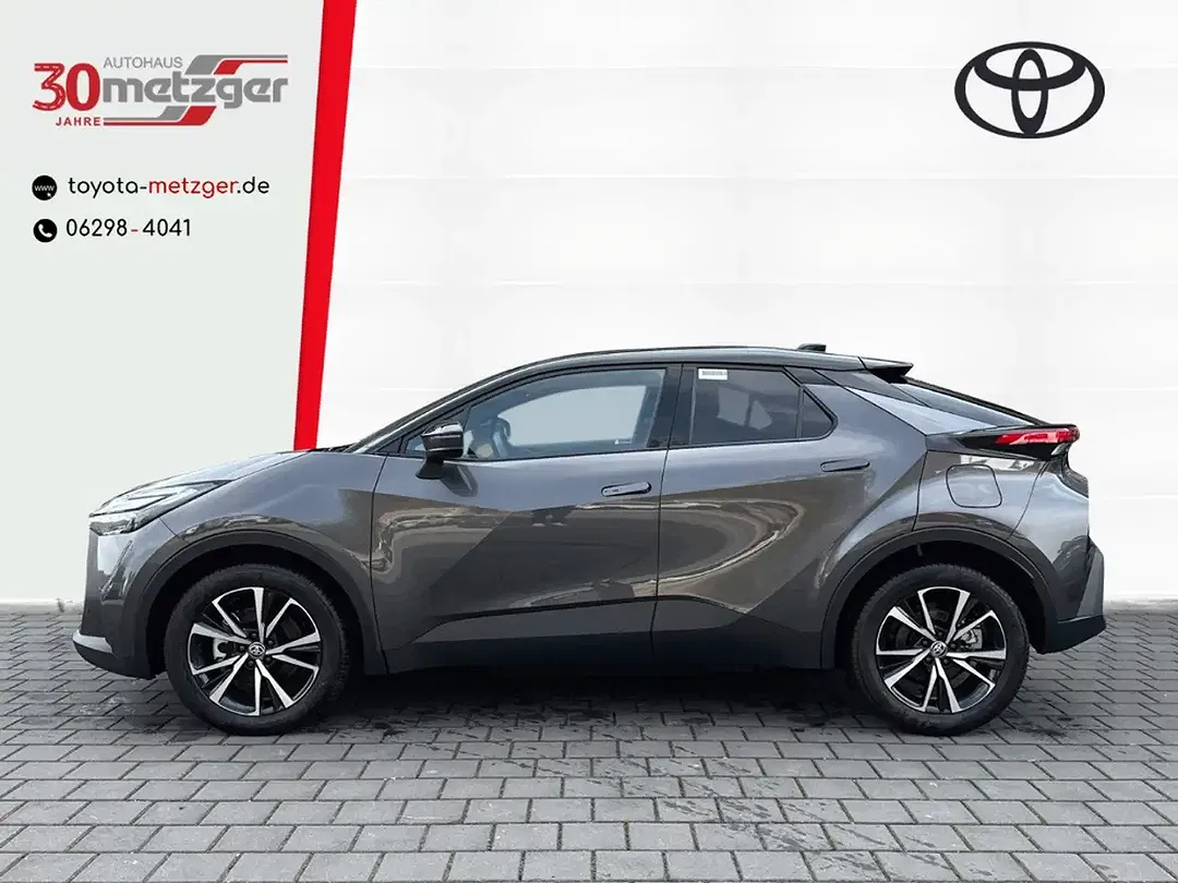 Toyota C-HR PHEV Team Deutschland - Thumbnail 5