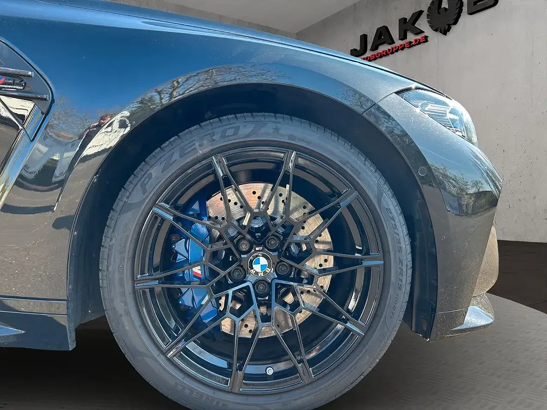 BMW M4 xDrive Competition Convertible - Thumbnail 5