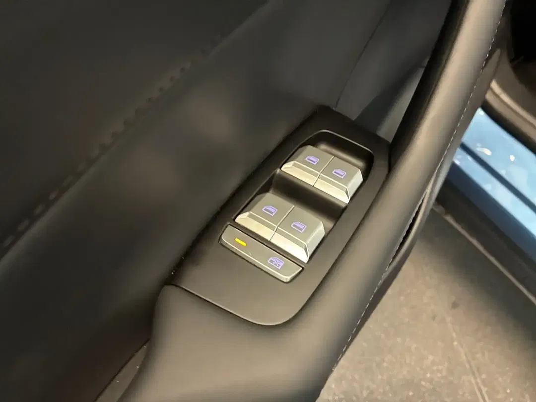 MG MGS5 EV Luxury - foto 15
