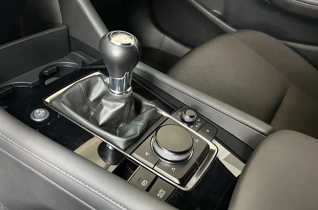 Mazda 3 - Thumbnail 13