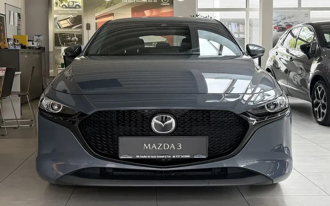 Mazda 3 - foto 2