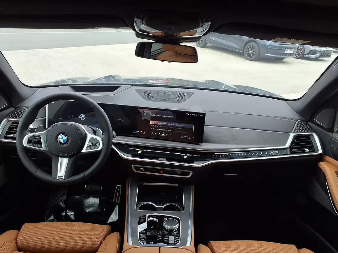 BMW X5 M Pro - Thumbnail 9
