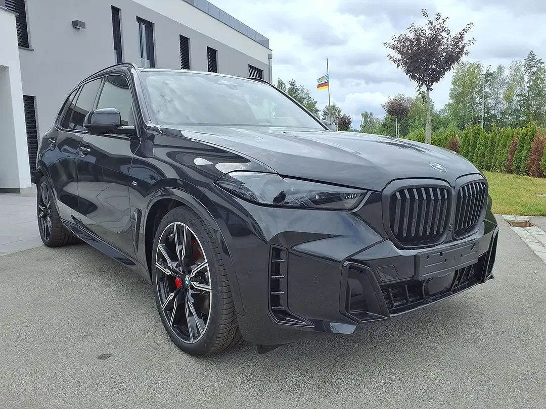 BMW X5 M Pro - Thumbnail 4