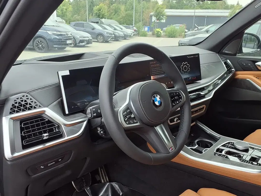 BMW X5 M Pro - Thumbnail 6