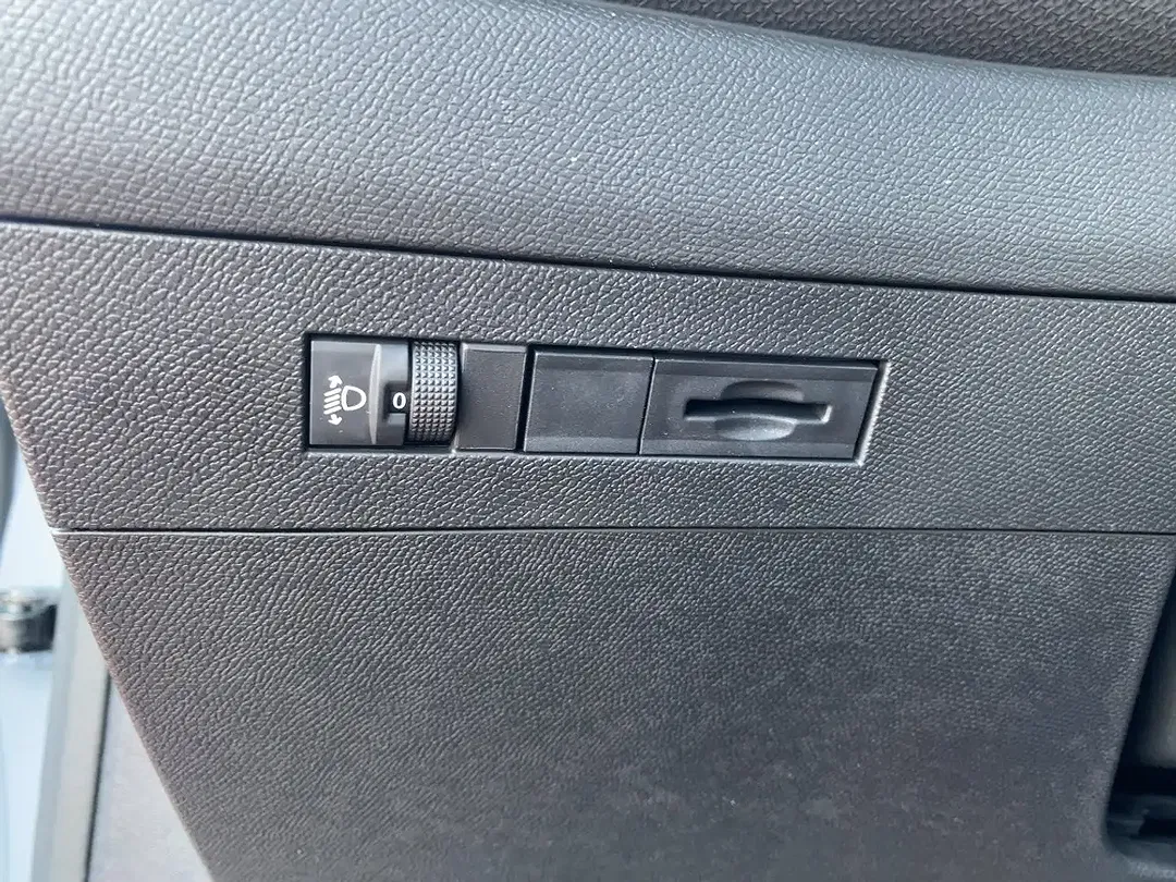 Opel Astra GS - Thumbnail 8