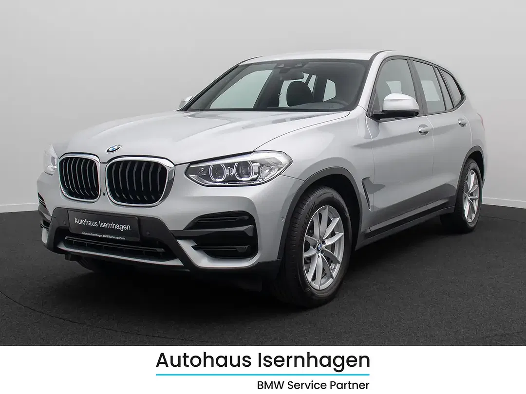 BMW X3 - Thumbnail 1
