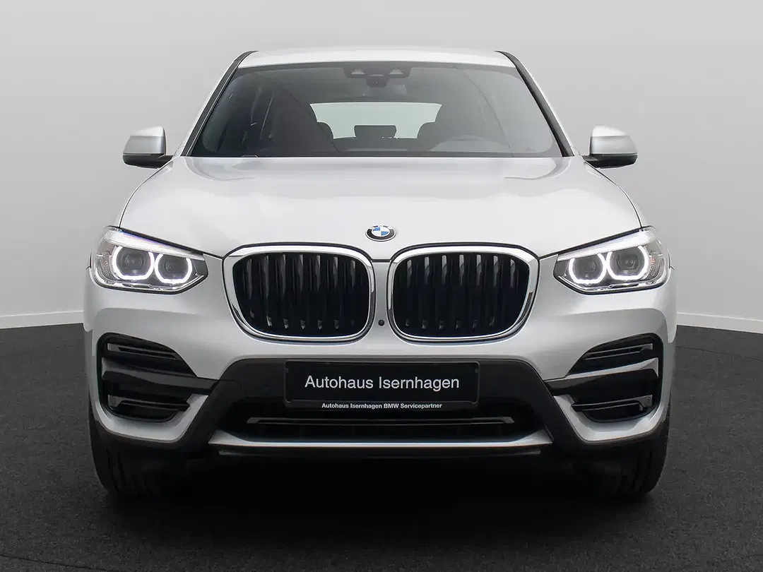 BMW X3 - Thumbnail 2