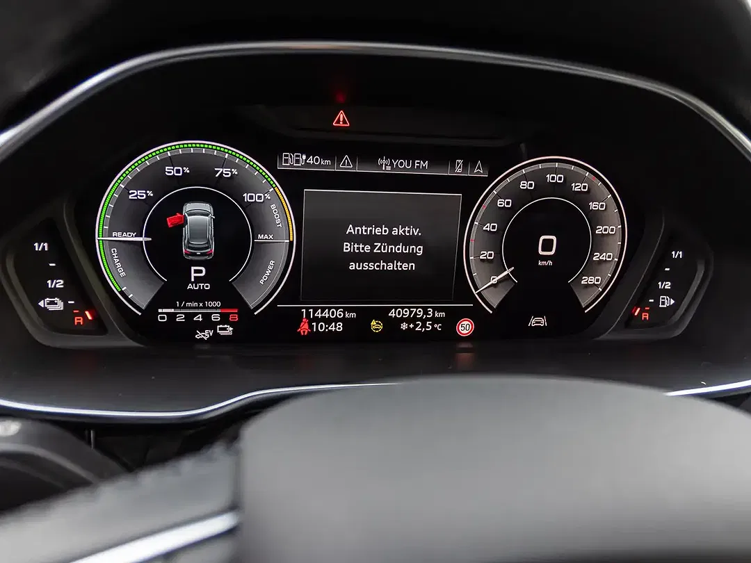 Audi Q3 S tronic - Thumbnail 12