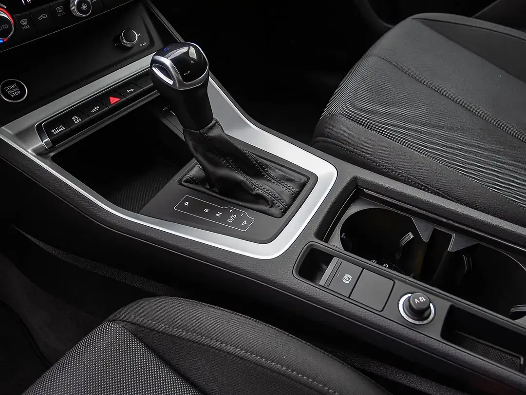 Audi Q3 S tronic - Thumbnail 13